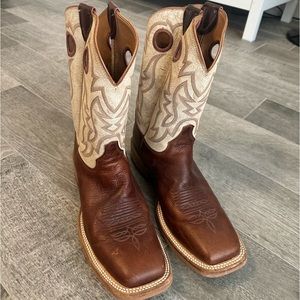 MEN JUSTIN BOOTS- Size 11
